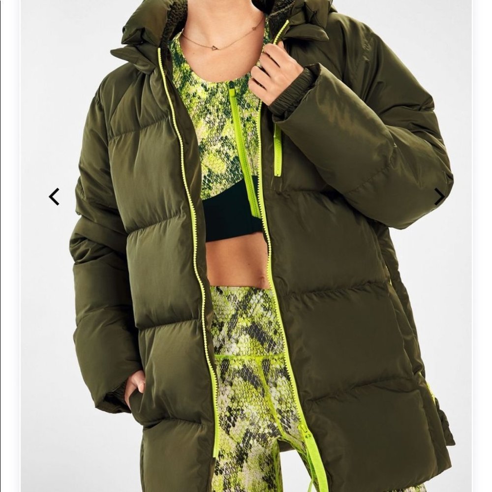 Fabletics Women Army Green Hooded Puffer Winter Jacket Size Medium